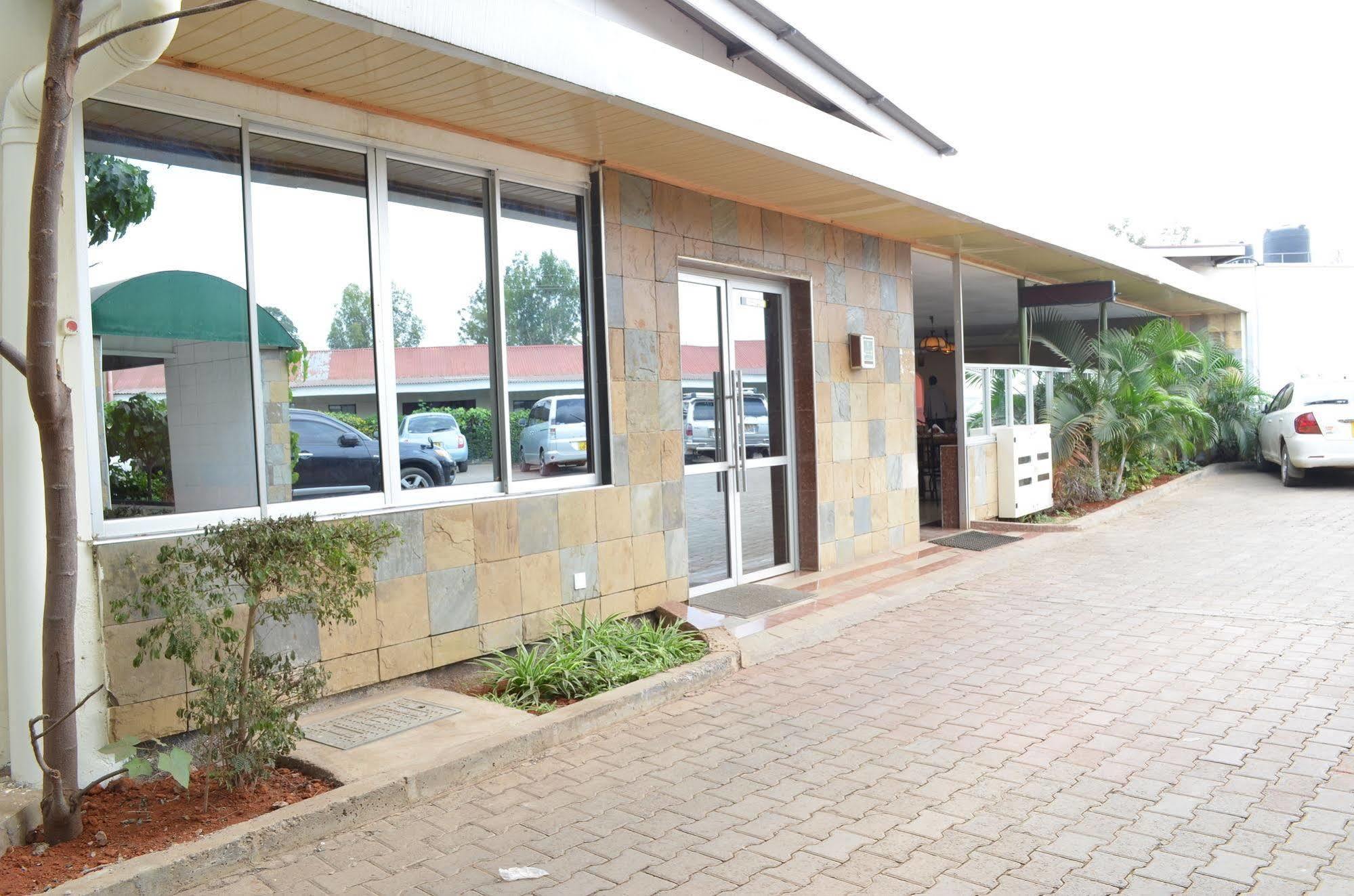 Royal City Dubai Complex Kisumu Exterior photo